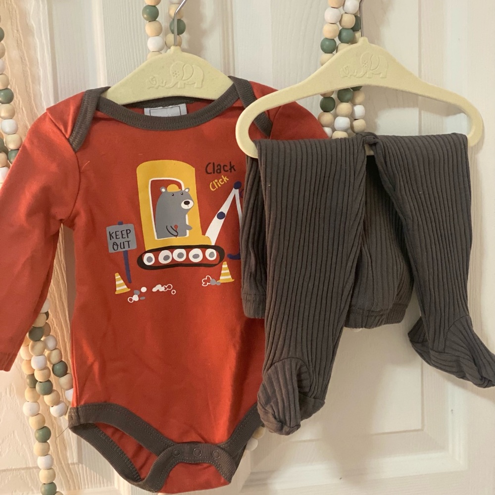 Onesie and footsie set 3-6